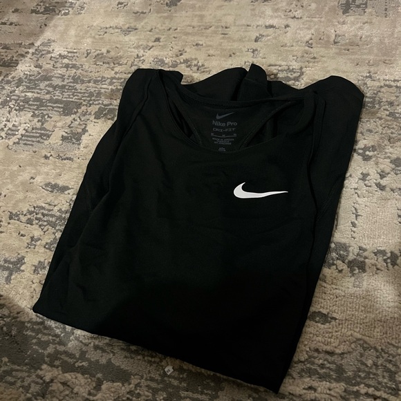 NWT Nike Black Pro Allover Mesh Tank Top Size Medium - Picture 3 of 5